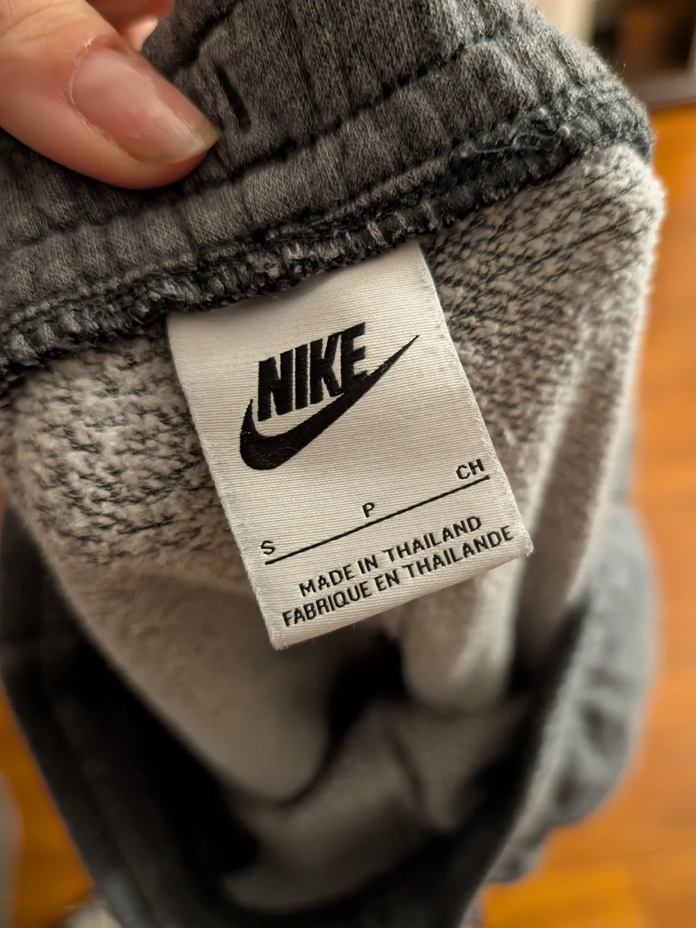 Nike Gray Fleece Jogger Pants - Comfortable Active Bottoms
